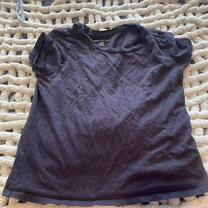 form fitting black american eagle tshirt